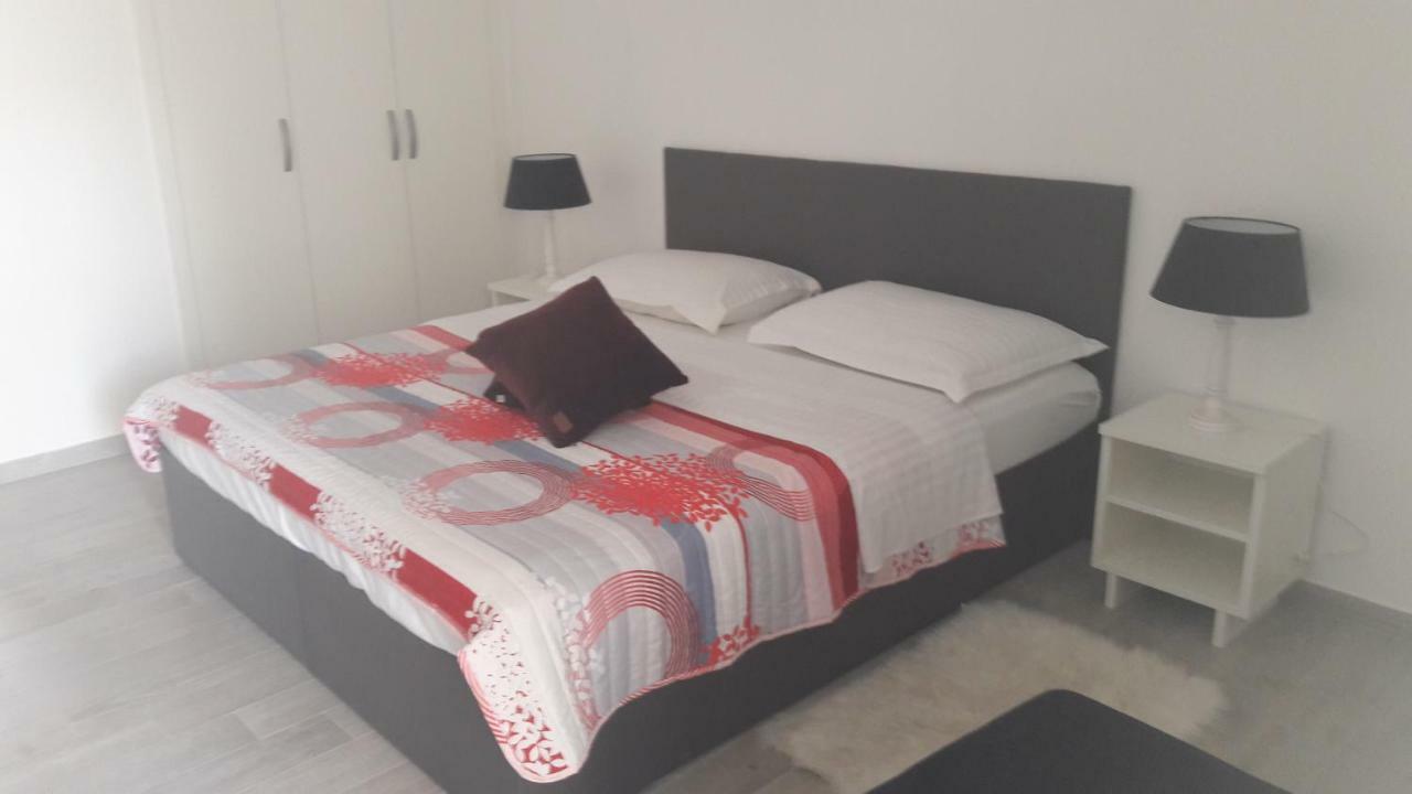 Stars Palace - Apartments And Rooms يزيرا المظهر الخارجي الصورة