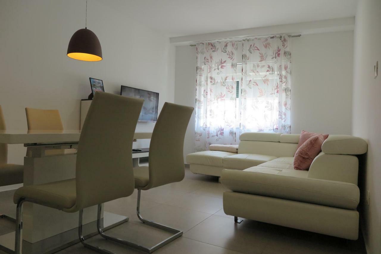 Stars Palace - Apartments And Rooms يزيرا المظهر الخارجي الصورة