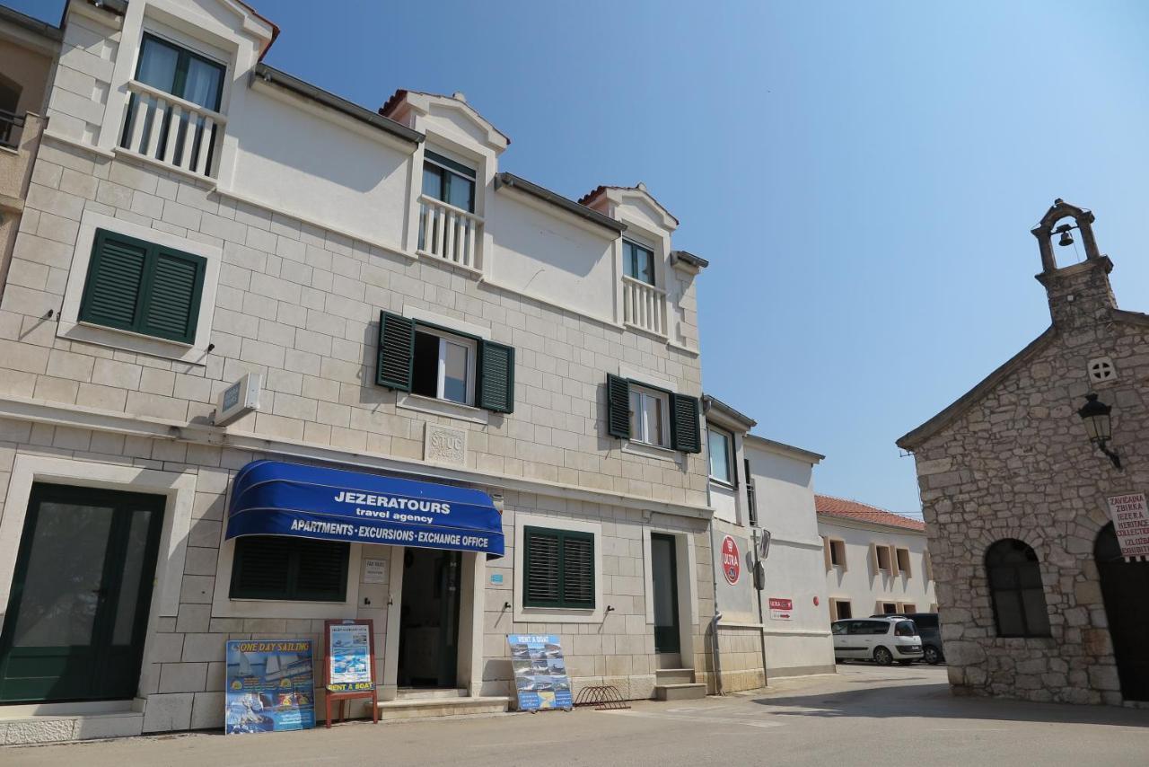 Stars Palace - Apartments And Rooms يزيرا المظهر الخارجي الصورة